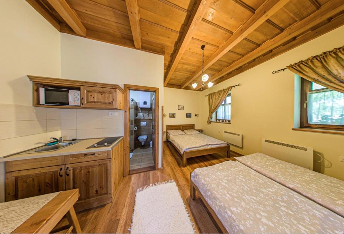 Tóth Vendégház és Apartmanház Újfehértó Exterior foto
