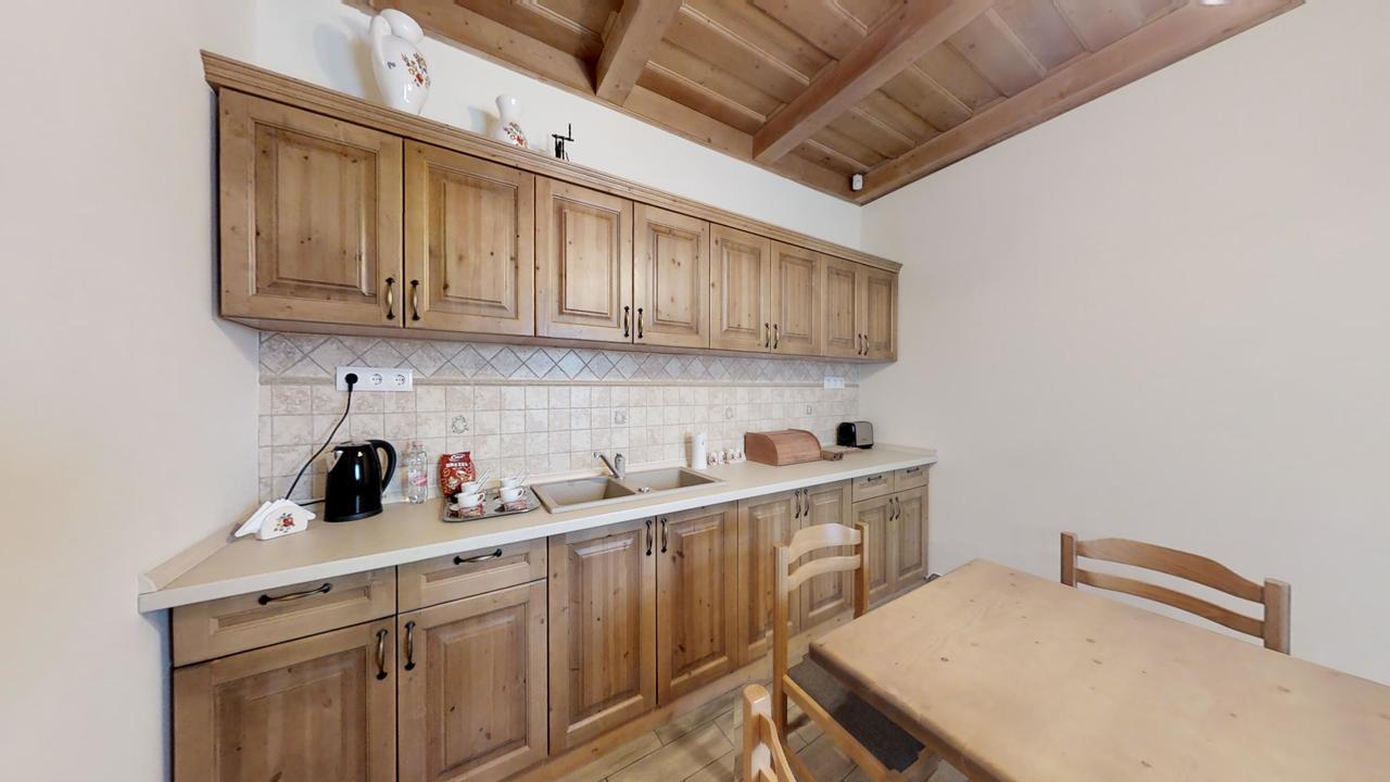 Tóth Vendégház és Apartmanház Újfehértó Exterior foto