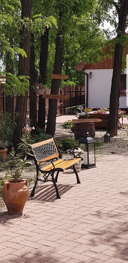 Tóth Vendégház és Apartmanház Újfehértó Exterior foto